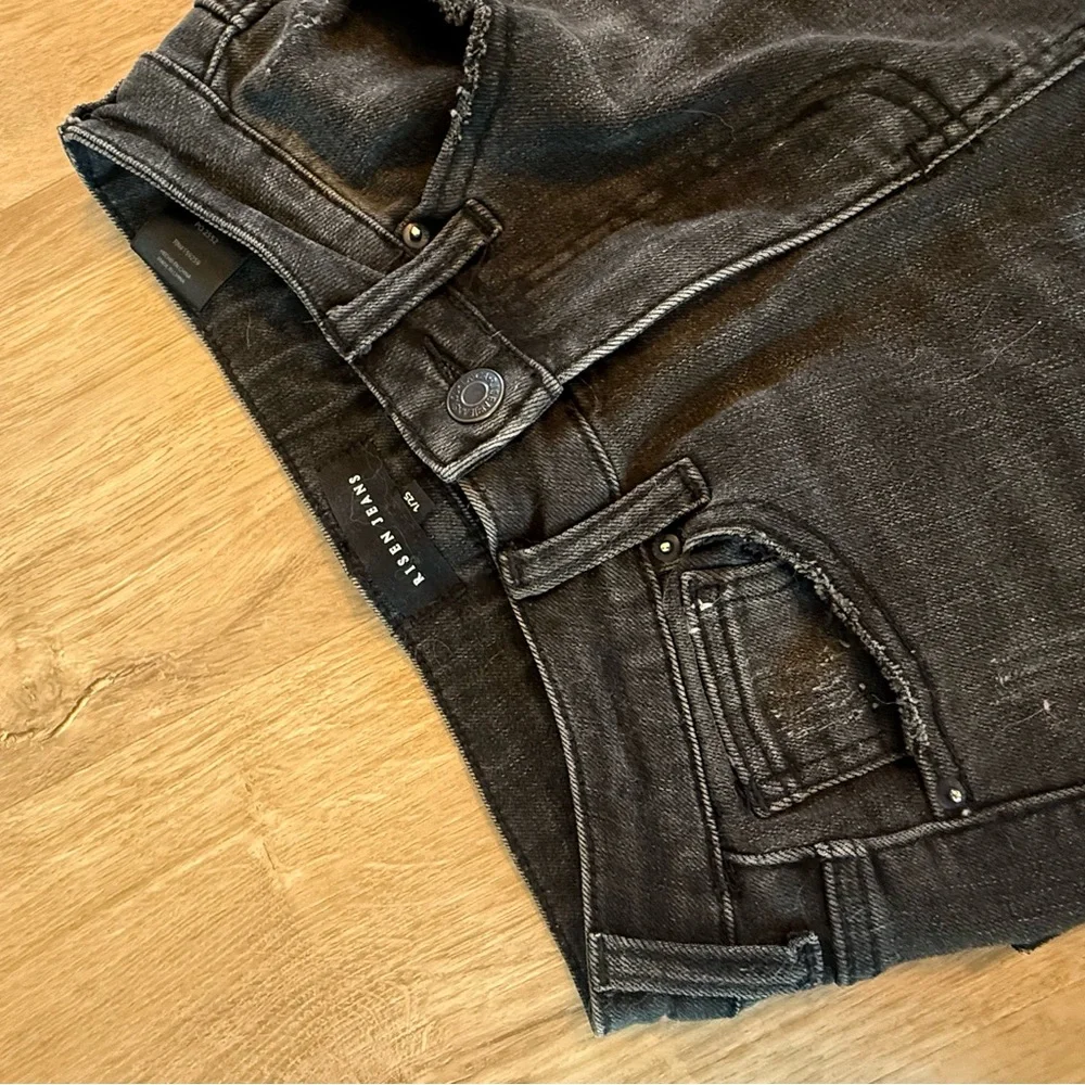 Risen Wide Leg Black Jeans with Frayed Hem - Picture 3 of 4